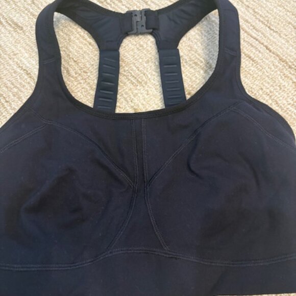 LNDR Sports Bra - Picture 2 of 5